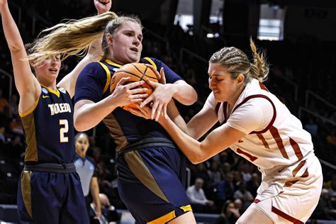 More women’s March Madness: 12-seed Toledo downs Iowa State